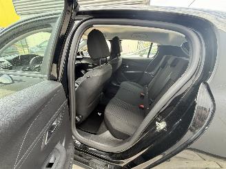 Peugeot 208 1.2PureTech ACTIVE 75PK - CLIMA - NAVI - LED picture 10