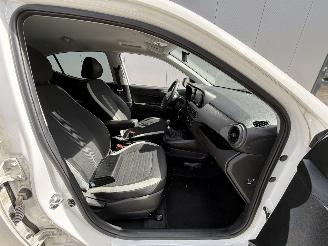 Hyundai I-10 1.0 COMFORT CRUISE - AIRCO picture 11