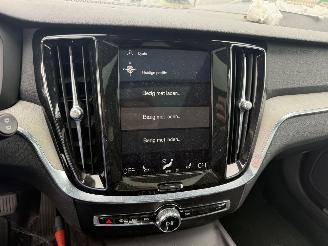 Volvo V-60 2.0 D4 Inscription-PANO-AUTOMAAT-LEDER-CAMERA-NAVI picture 37