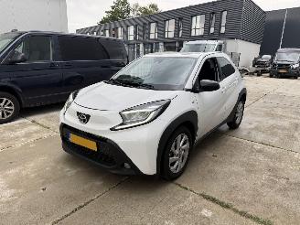 skadebil auto Toyota Aygo X 1.0 VVT-i MT FIRST CAMERA-NAVI 2022/9