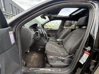 Volkswagen Tiguan 1.5 TSI ACT Highline Business R PANO - CAMERA - VIRTUAL picture 8