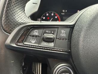 Alfa Romeo Giulia 2.0 T GME AWD VELOCE-PANO-LEDER-NAVI-CAMERA picture 23
