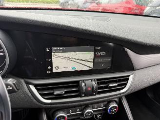 Alfa Romeo Giulia 2.0 T GME AWD VELOCE 4-PANO-CAMERA-LEDER-NAVI -206 KW picture 19