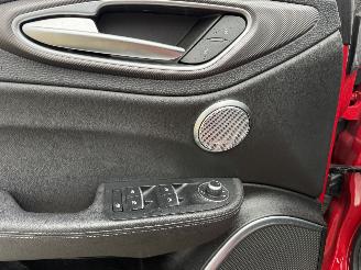 Alfa Romeo Giulia 2.0 T GME AWD VELOCE 4-PANO-CAMERA-LEDER-NAVI -206 KW picture 17