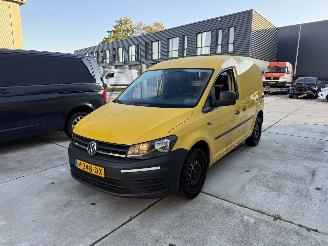 Vaurioauto  passenger cars Volkswagen Caddy 1.6 TDI DSG-AIRCO 2017/7