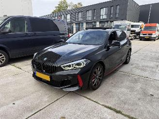 skadebil auto BMW 1-serie 128ti M-PAKKET HIGH EXE 265 PK -PANO-LEDER-CAMERA-NAVI 2023/4