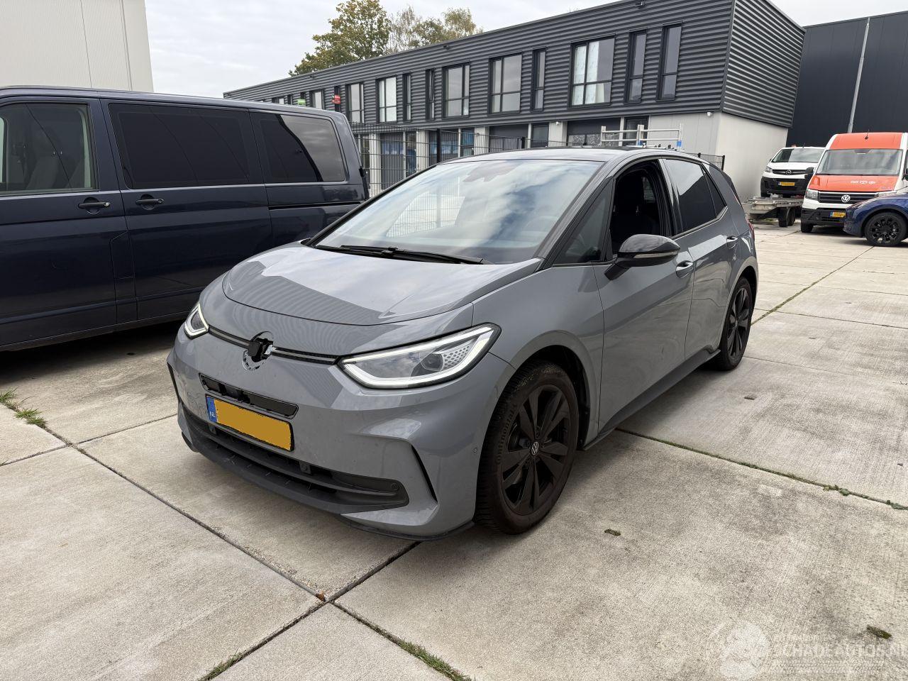 Volkswagen ID.3 Pro Limited Edition 170 KW 231 PK -CAMERA-NAVI-PDC