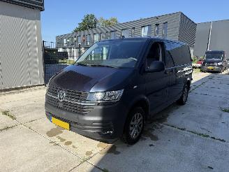 Volkswagen Transporter 2.0 TDI DSG7 KOMBI 150 PK 7-PERSOONS-NAVI-CLIMA picture 2