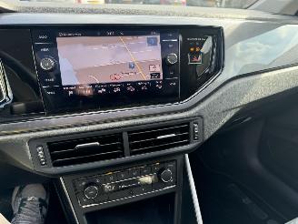 Volkswagen Polo 1.6 TDI DSG R-Line Pano Virtual Cockpit picture 9
