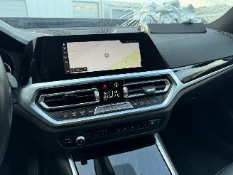 BMW 3-serie 320i High Executive Automaat picture 13