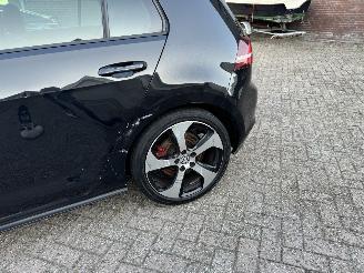Volkswagen Golf 2.0 TSI GTI Dsg Pano picture 11