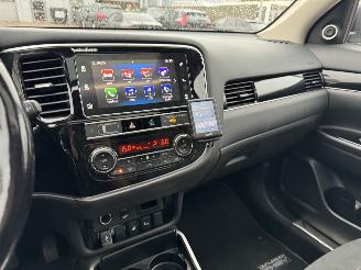 Mitsubishi Outlander 2.4 PHEV Intense + Schuifdak 4x4 picture 8