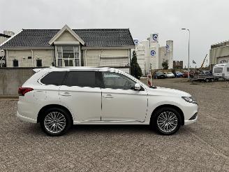 Mitsubishi Outlander 2.4 PHEV Intense + Schuifdak 4x4 picture 5