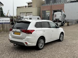 Mitsubishi Outlander 2.4 PHEV Intense + Schuifdak 4x4 picture 4