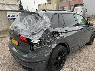Volkswagen Tiguan 2.0 TSI 190Pk 4Motion R-Line Pano Head-Up picture 16