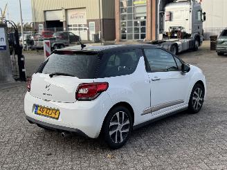Citroën DS3 1.4 e-HDI Chic Automaat Navi Geen Schade picture 4
