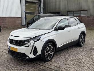 Vaurioauto  passenger cars Peugeot 3008 1.6 Hybrid 225 Allure Pack Business 2023/11