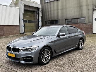 Voiture accidenté BMW 5-serie 530e iPerformance High Executive M-Pakket Harman Kardon 360Camera Head-Up Geen Schade! 2017/4