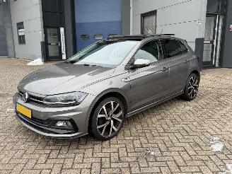 damaged passenger cars Volkswagen Polo 1.6 TDI DSG Pano R-Line Virtual Cockpit Nap Nederlandse Auto 2019/3