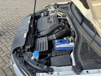 Volkswagen T-Roc 1.5 TSI DSG R-Line Pano picture 17