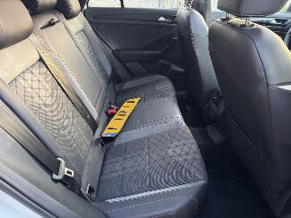 Volkswagen T-Roc 1.5 TSI DSG R-Line Pano picture 13
