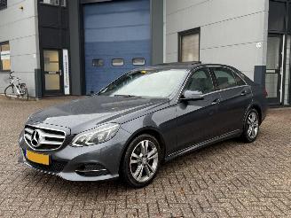 uszkodzony samochody osobowe Mercedes E-klasse 200 Ambition Avantgarde Schuifdak 2013/7