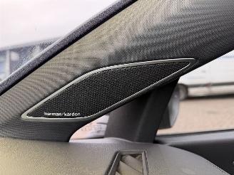 Volkswagen Golf 1.5 eTSI DSG R-Line Pano Harman Kardon picture 18