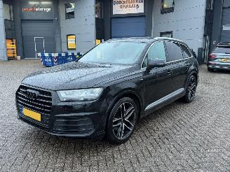 skadebil auto Audi Q7 3.0 TDI Quattro 7Persoons S-Line Pano Head-Up Softclose 2015/6