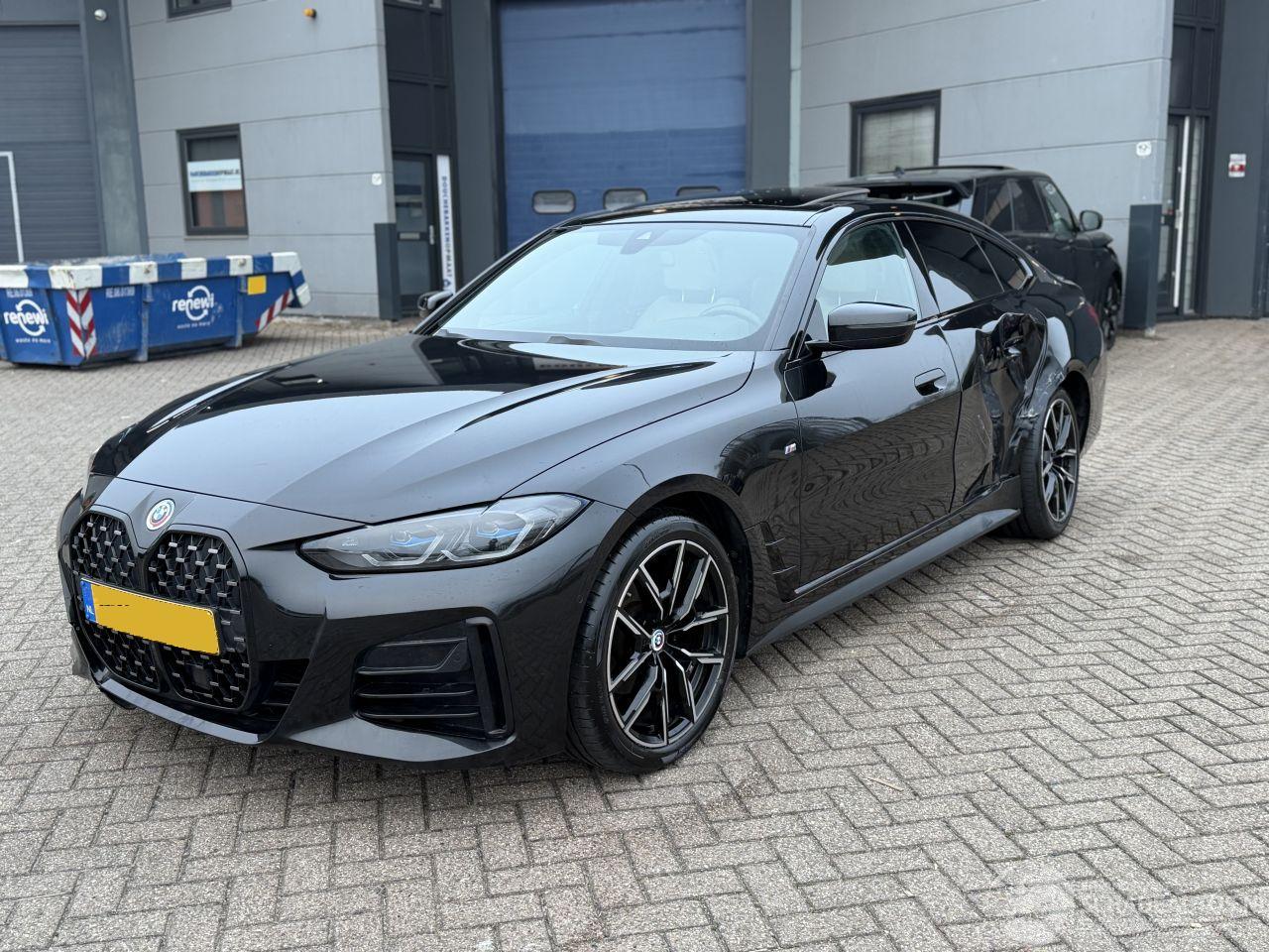 BMW 4-serie 420i M-Pakket Schuifdak NAP Nederlandse Auto!