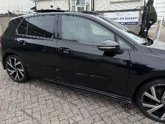 Volkswagen Golf 1.5 eTSI DSG R-Line Pano Harman Kardon picture 15