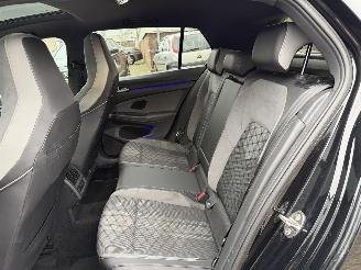 Volkswagen Golf 1.5 eTSI DSG R-Line Pano Harman Kardon picture 11