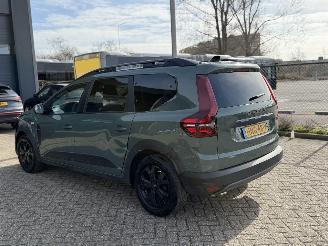 Dacia Jogger 1.6 Hybrid Automaat 140Extreme 7Persoons NAP Nederlandse Auto picture 5