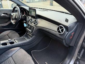 Mercedes Cla-klasse 200D Automaat AMG Pakket picture 12