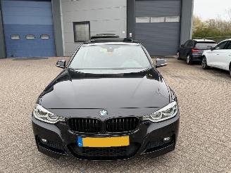 BMW 3-serie 330i 252Pk M-Pakket Schuifdak Head-Up Harman Kardon picture 2