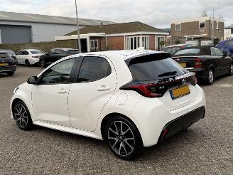 Toyota Yaris 1.5 Hybrid Executive NAP Nederlandse Auto Keyless picture 4