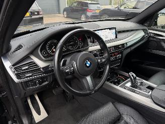 BMW  X5 XDrive Grijs Kenteken Pano Harman Kardon Head-Up picture 9