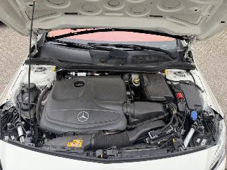Mercedes A-klasse 180 AMG Pakket Pano Nap Nederlandse Auto Harman Kardon picture 19