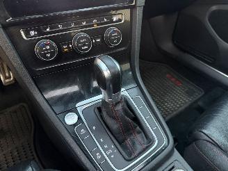 Volkswagen Golf 2.0 TSI GTI DSG Pano picture 12