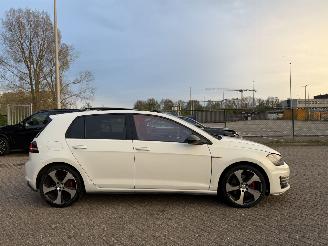 Volkswagen Golf 2.0 TSI GTI DSG Pano picture 6