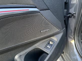 BMW 3-serie 330i Xdrive M-Pakket High Executive Harman Kardon Pano Sfeerverlichting Head-Up picture 14