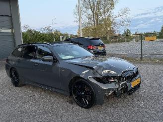 BMW 3-serie 330i Xdrive M-Pakket High Executive Harman Kardon Pano Sfeerverlichting Head-Up picture 2