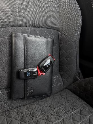 Toyota C-HR 1.8 Hybrid NAP Nederlandse Auto Jbl picture 15