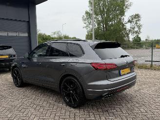 Volkswagen Touareg 3.0 TSI R 4Motion Hybrid 544Pk Pano DynAudio Sfeerverlichting Head-Up picture 5