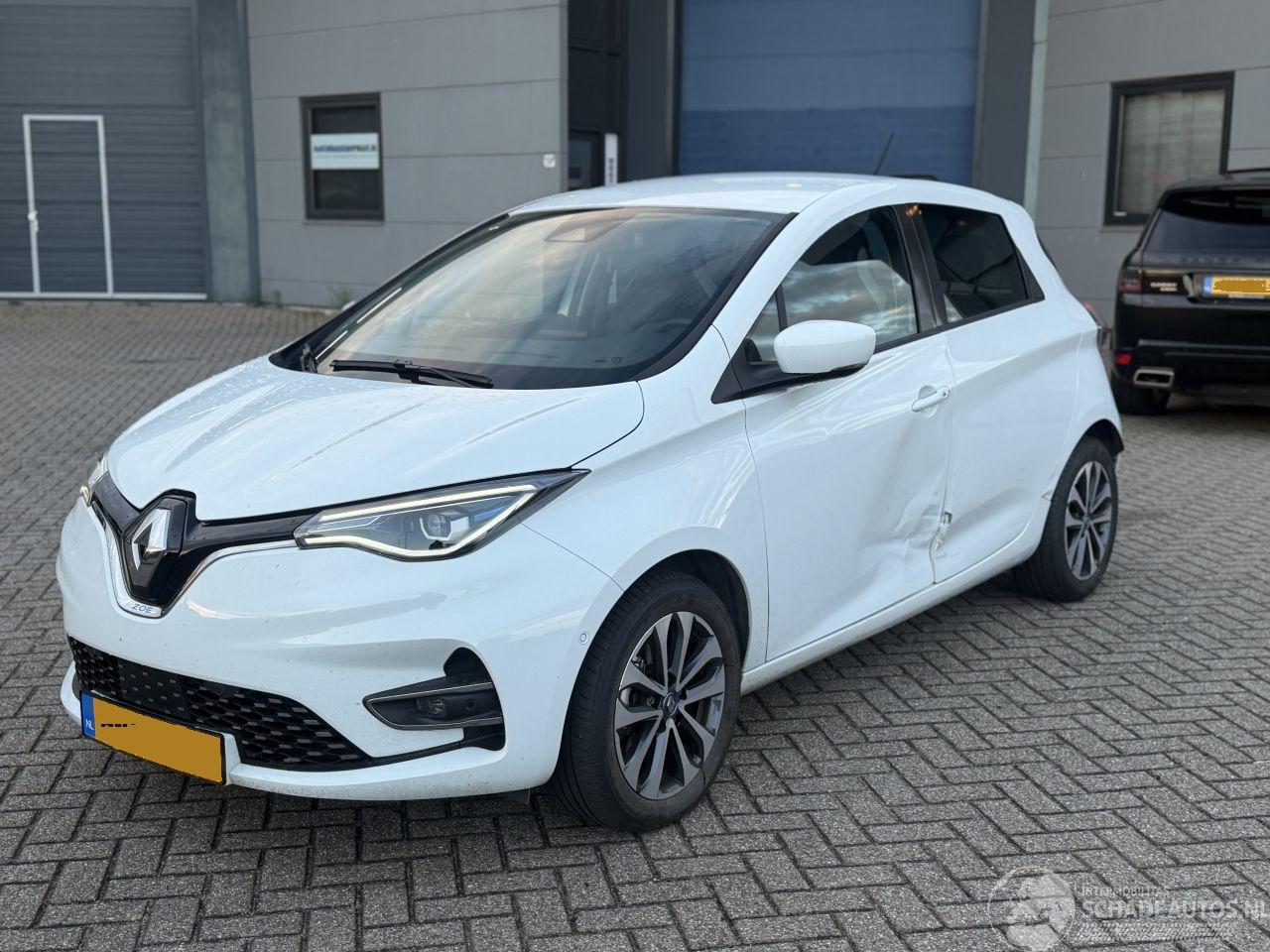 Renault Zoé R135 Intens 52 KWh KoopAccu! Bose NAP Nederlandse Auto!