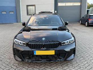 BMW 3-serie 320e M-Pakket Pano Head-Up picture 2