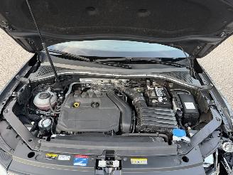 Volkswagen Tiguan 1.5 TSI DSG R-Line Pano NAP Nederlandse Auto! picture 16