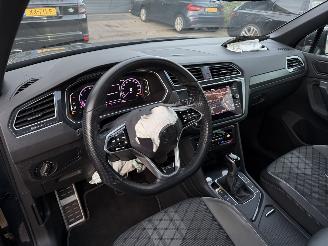 Volkswagen Tiguan 1.5 TSI DSG R-Line Pano NAP Nederlandse Auto! picture 6