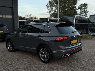 Volkswagen Tiguan 1.5 TSI DSG R-Line Pano NAP Nederlandse Auto! picture 3