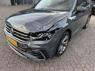 Volkswagen Tiguan 1.5 TSI DSG R-Line Pano NAP Nederlandse Auto! picture 14