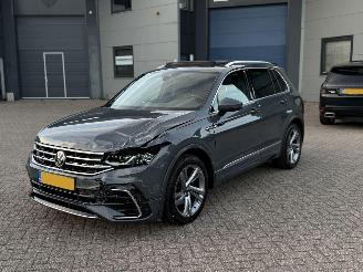 Volkswagen Tiguan 1.5 TSI DSG R-Line Pano NAP Nederlandse Auto! picture 5